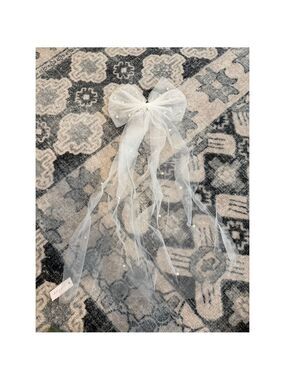 NWT Petal & Pup White Bridal Hair Bow - Faux Pearl Detail - Wedding Accessory